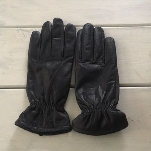 Women’s Thinsulate-Lined Isotoner Leather Gloves